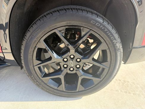 Used 2026 Chevrolet Traverse RS w/ LPO, Floor Liner Package AWD/4WD image 37