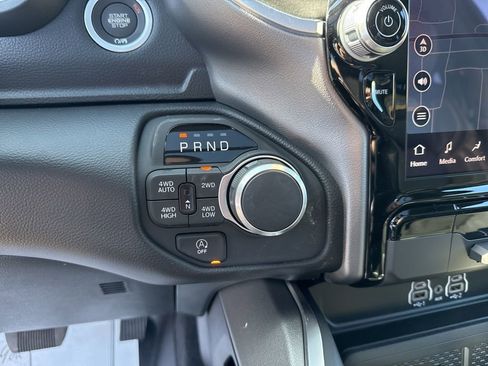 New 2026 RAM 1500 Big Horn AWD/4WD image 15
