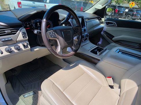 Used 2020 GMC Yukon Denali w/ Denali Ultimate Package AWD/4WD image 9