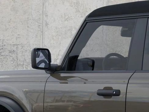 New 2025 Ford Bronco 4-Door AWD/4WD image 22