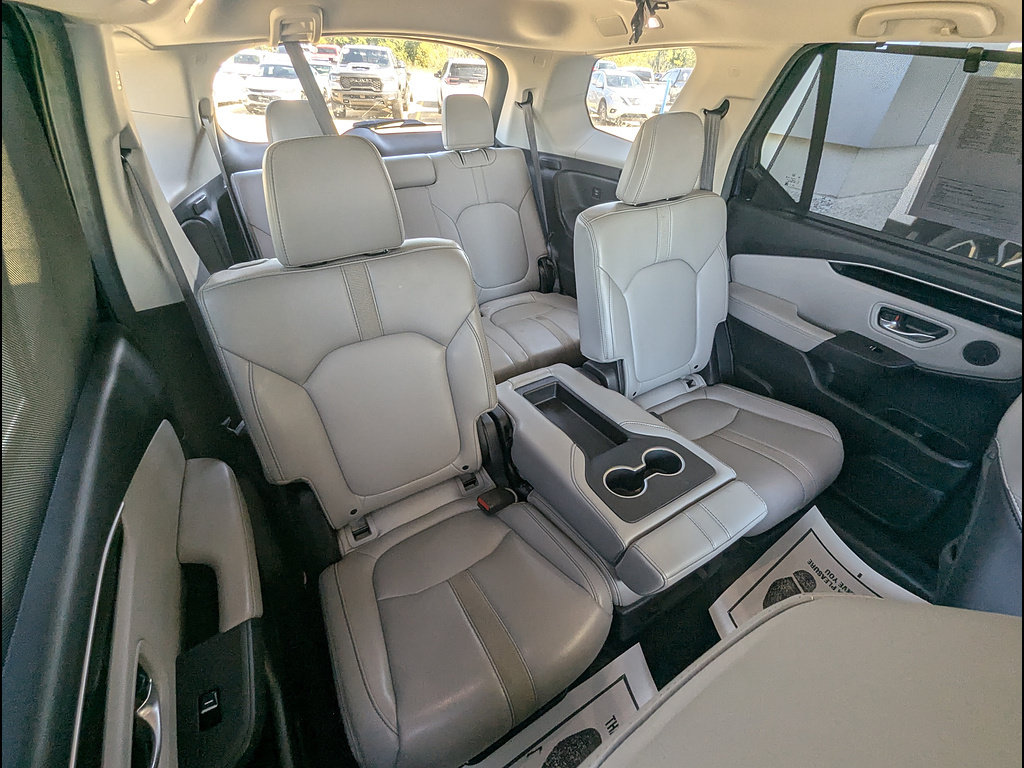 Used 2025 Honda Pilot EX-L image 20