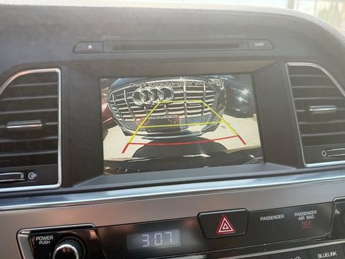 Used 2016 Hyundai Sonata SE FWD image 12