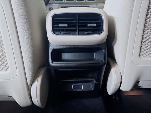 Used 2025 Mercedes-Benz GLE 350 4MATIC image 22