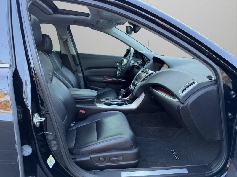 Used 2015 Acura TLX w/ Technology Package FWD image 13