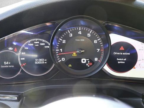 Used 2019 Porsche Cayenne AWD/4WD image 15