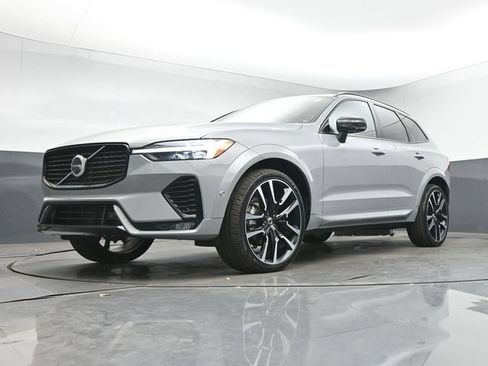 Used 2024 Volvo XC60 B5 Ultimate w/ Protection Package Premier AWD/4WD image 40