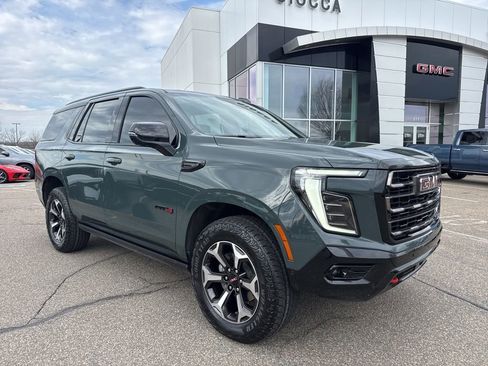 Used 2026 GMC Yukon AT4 Ultimate w/ LPO, Floor Liner Package image 3