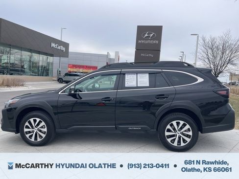Used 2025 Subaru Outback Premium w/ Popular Package #1A image 12