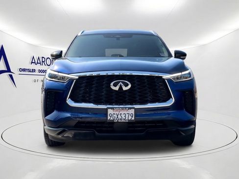 Used 2023 INFINITI QX60 Luxe w/ Cargo Package FWD image 2