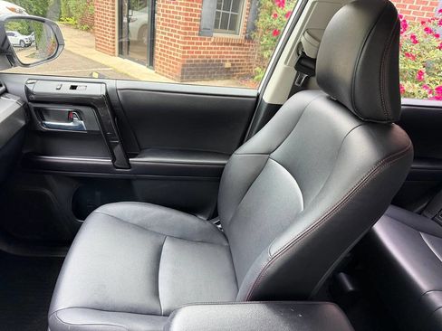 Used 2016 Toyota 4Runner Trail Premium AWD/4WD image 21