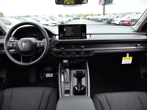 New 2025 Honda Accord SE image 7