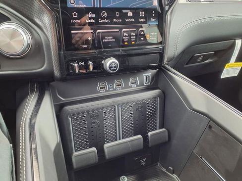 New 2026 RAM 1500 Limited w/ Night Edition AWD/4WD image 8
