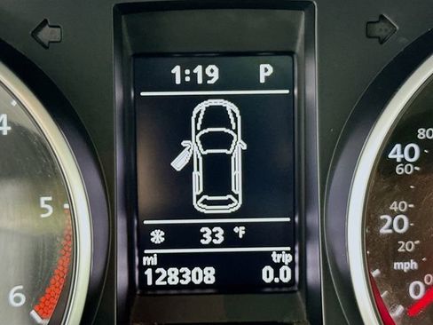 Used 2014 Volkswagen Jetta TDI image 24