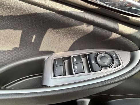 Used 2025 Chevrolet Malibu LT FWD image 18