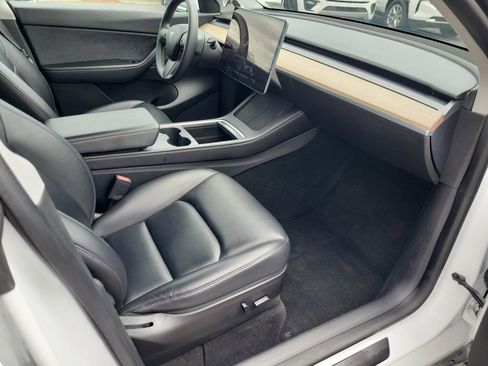 Used 2022 Tesla Model Y Performance AWD/4WD image 15