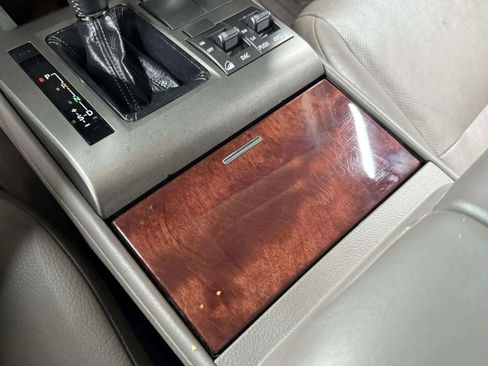 Used 2013 Lexus GX 460 image 22