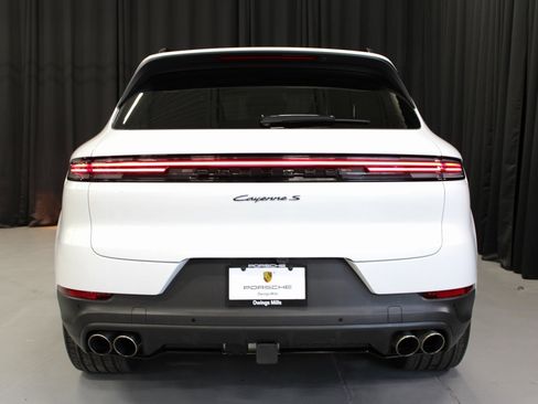 Certified 2024 Porsche Cayenne S image 6