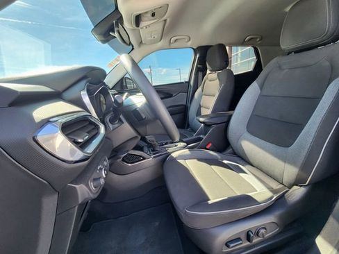 Used 2022 Chevrolet TrailBlazer LT w/ Convenience Package image 10