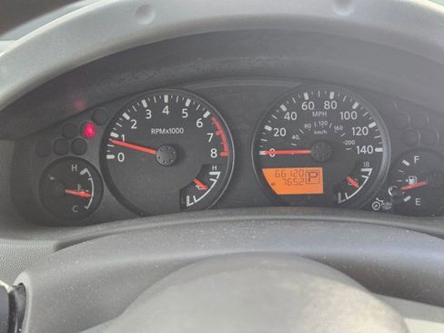 Used 2017 Nissan Frontier SV RWD image 4