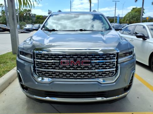 Used 2023 GMC Acadia Denali w/ Denali Ultimate Package image 2