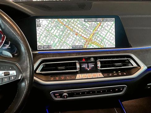 Used 2022 BMW X5 xDrive40i w/ Premium Package image 7