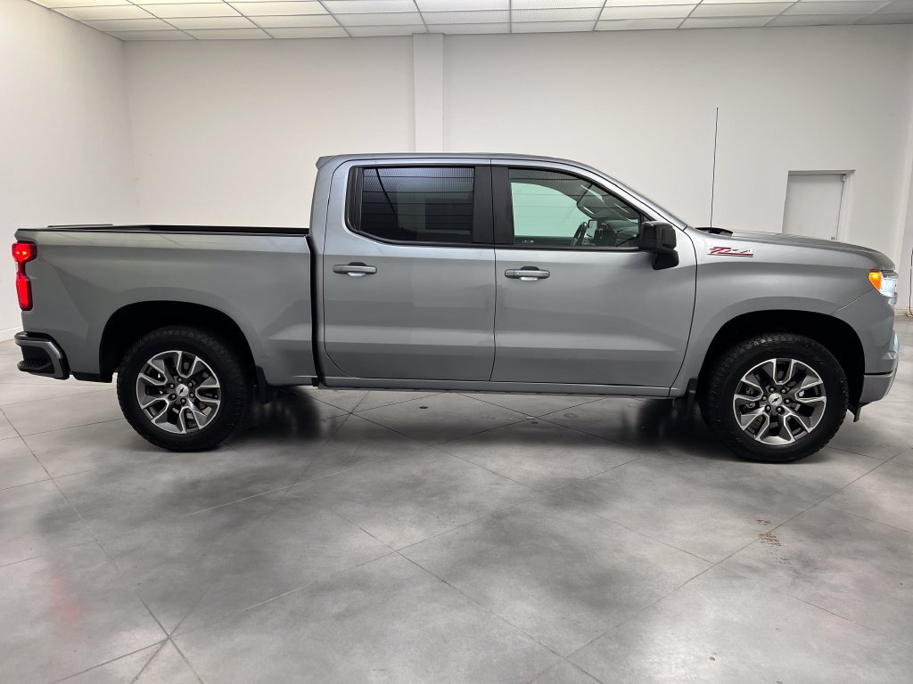 Used 2024 Chevrolet Silverado 1500 RST AWD/4WD image 10