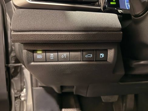 Used 2025 Toyota Camry LE FWD image 15
