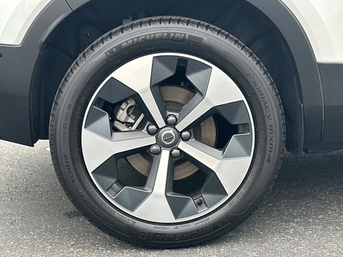 Certified 2026 Volvo XC40 B5 Plus w/ Protection Package Premier AWD/4WD image 28