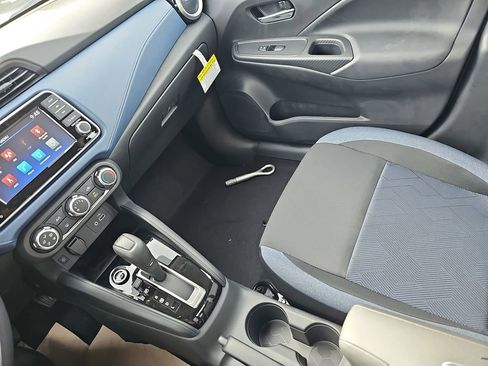 New 2025 Nissan Versa SV w/ Trunk Package image 28