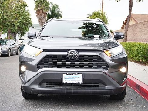 Used 2021 Toyota RAV4 XLE image 5