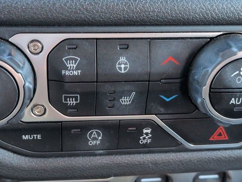 Certified 2024 Jeep Wrangler Sport S image 19