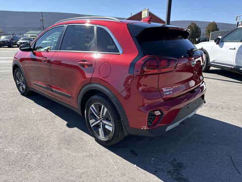 Certified 2020 Kia Niro LXS image 6