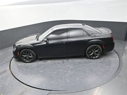 Used 2021 Chrysler 300 S w/ S Model Appearance Package image 12