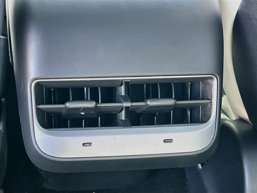 Used 2024 Tesla Model Y Performance AWD/4WD image 26