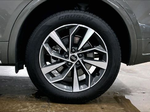 Used 2023 Audi Q5 2.0T Premium Plus w/ Premium Plus Package image 12