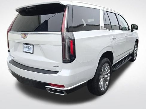 Used 2022 Cadillac Escalade Premium Luxury image 7