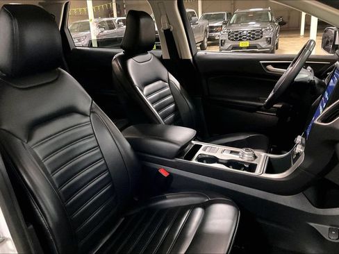 Certified 2024 Ford Edge SEL AWD/4WD image 7