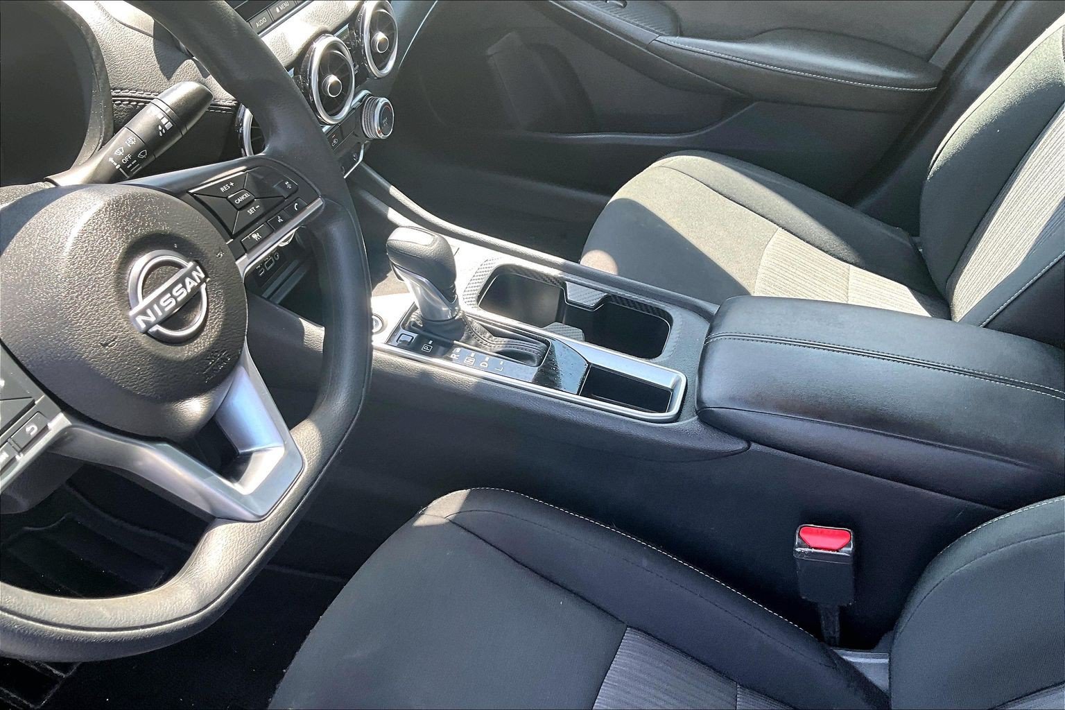 Used 2025 Nissan Sentra SV FWD image 19