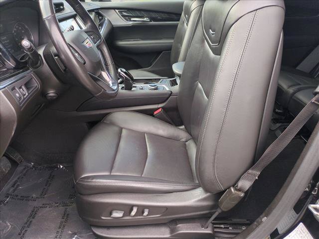 Used 2023 Cadillac XT6 Premium Luxury AWD/4WD image 17
