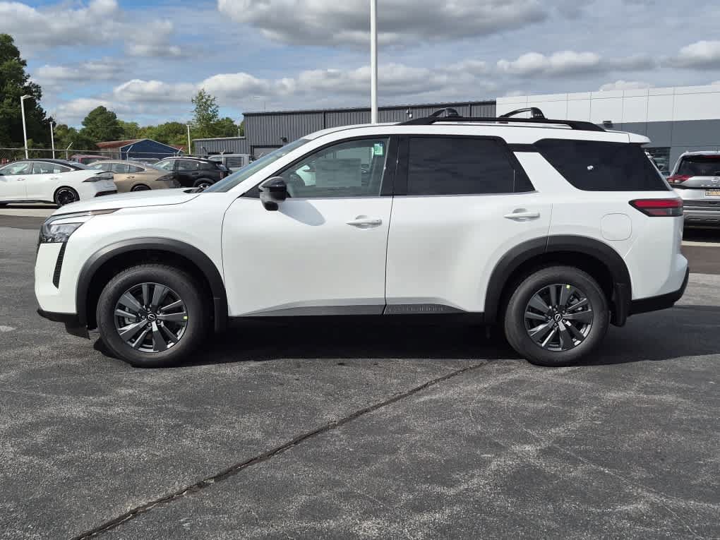 New 2026 Nissan Pathfinder SV w/ Cargo Package AWD/4WD image 5