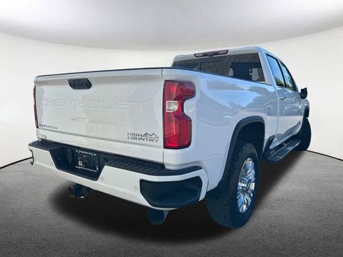 Used 2022 Chevrolet Silverado 2500 High Country w/ Z71 Off-Road Package image 14