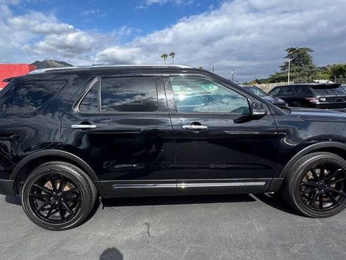 Used 2016 Ford Explorer Limited FWD image 13