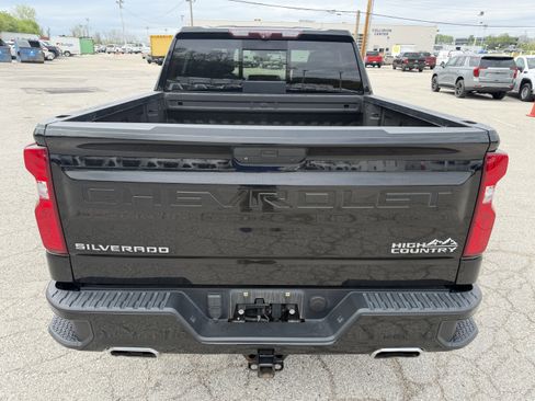 Used 2020 Chevrolet Silverado 1500 High Country w/ Technology Package image 6
