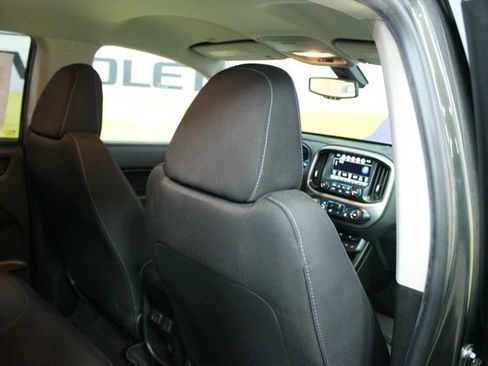 Used 2018 Chevrolet Colorado LT w/ LT Convenience Package AWD/4WD image 10