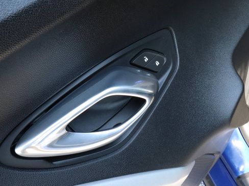 Used 2019 Chevrolet Camaro SS RWD image 15