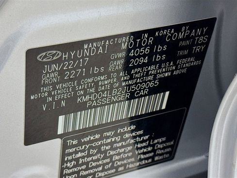 Used 2018 Hyundai Elantra Sport w/ Cargo Package image 28