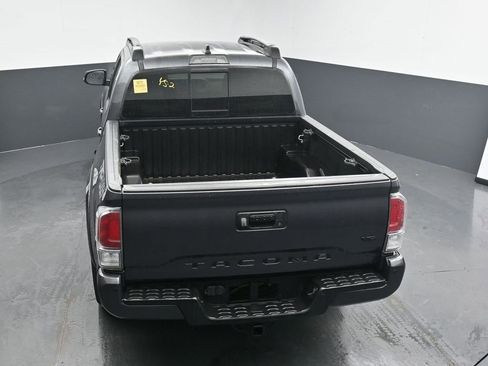 Used 2022 Toyota Tacoma TRD Sport image 27
