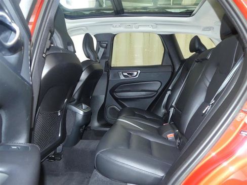 Used 2023 Volvo XC60 B5 Plus w/ Protection Package AWD/4WD image 25