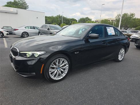 Used 2023 BMW 330e RWD image 6