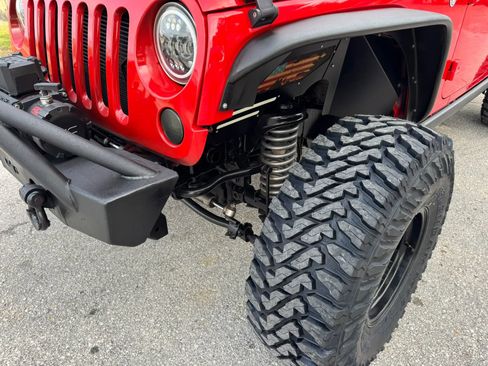 Used 2017 Jeep Wrangler Unlimited Sport image 13